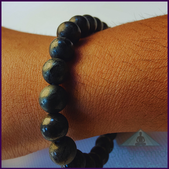 Pyrite Gold Crystal Stone Bracelet – Handcrafted Elegance for Strength & Abundance